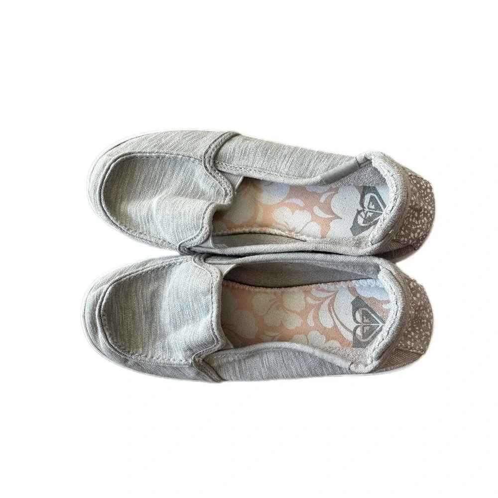 Roxy Slip‎ On Shoes Gray White Pattern Women Size 6 Canvas Casual Comfort